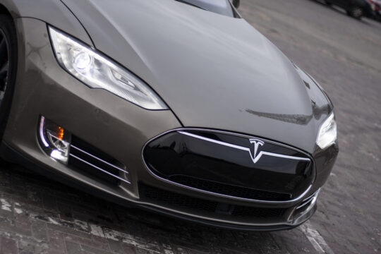 TESLA Model S 21